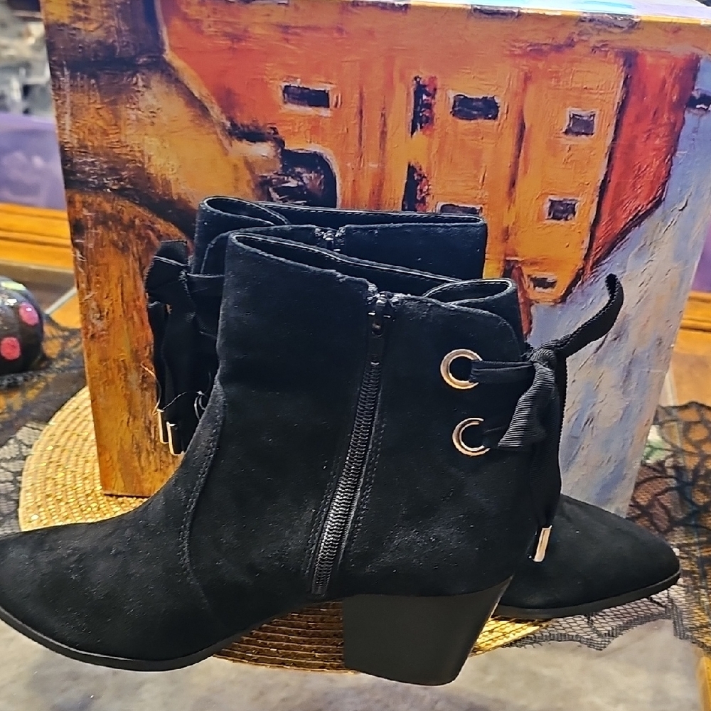 Bella Vita Black Ankle Boots with Ribbon Detail